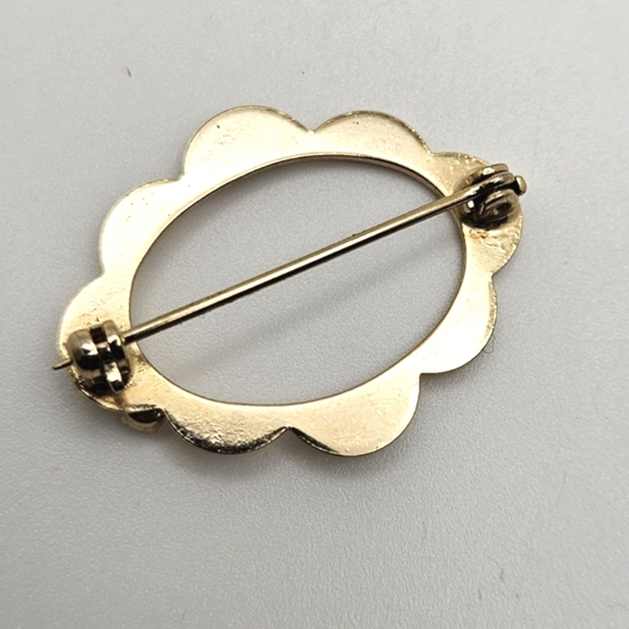 ๐ข3/$19๐ข Yellow Gold Minimalist Brooch with Rhinestone Accents Vintage - Picture 5 of 6